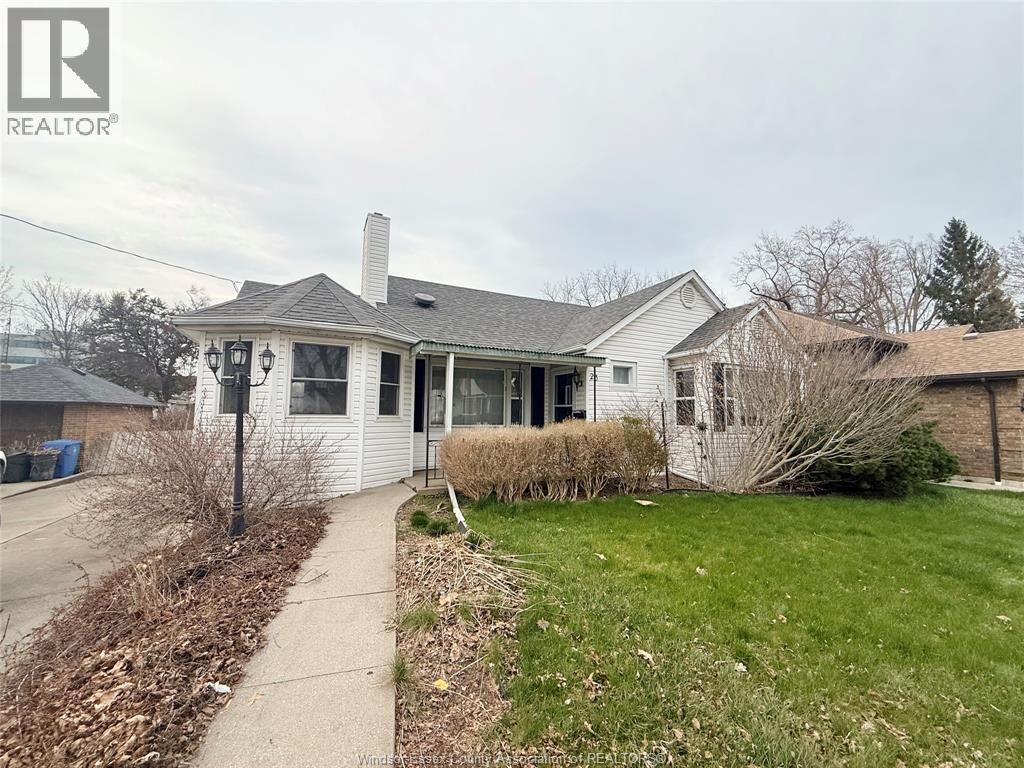 Property Photo:  23 Marlborough Street East  ON N8H 1W5 