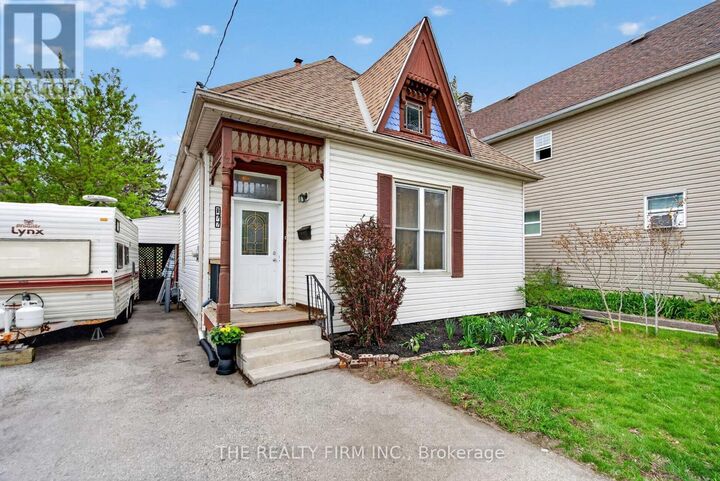 Property Photo:  177 Rectory Street  ON N5Z 2A4 