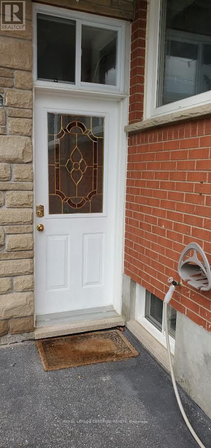 Property Photo: 13 Theodore Drive ON L5M 1E5