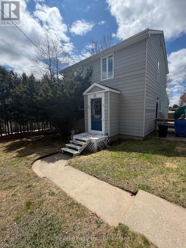 Property Photo:  320 Eighth Street  ON P0H 1V0 