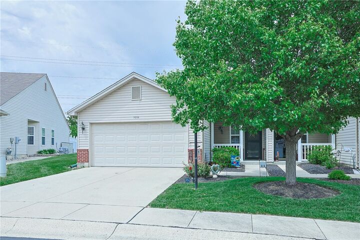 Property Photo: 909 Dillon Way A OH 45036