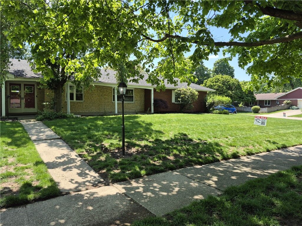 Property Photo: 2360 E Rahn Road OH 45440