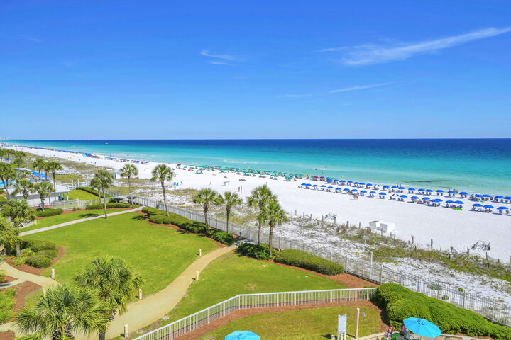 Property Photo:  1050 Hwy 98 505E  FL 32541 