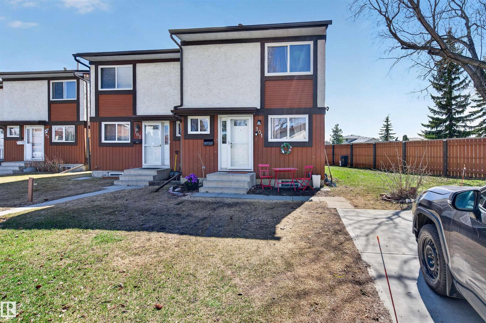 Property Photo:  16725 106 Street NW 101  AB T5X 5G5 