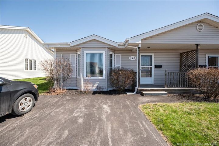 343 Beausejour Street — photo 1