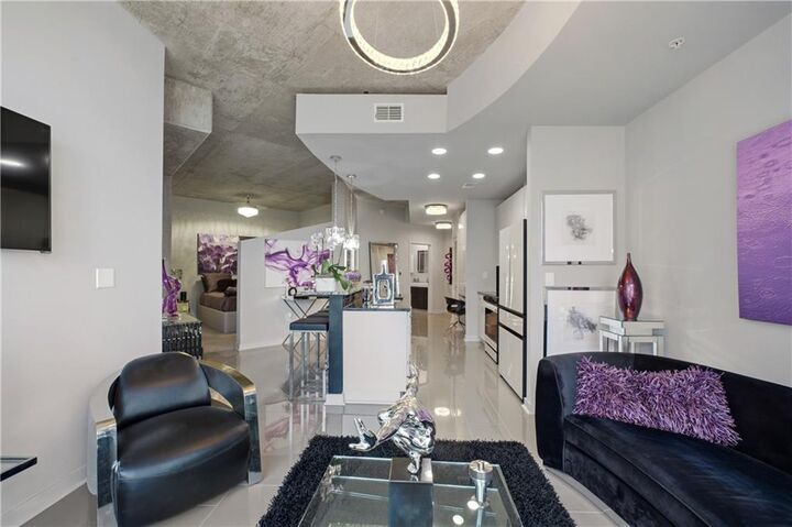 Property Photo:  400 W Peachtree Street NW 2914  GA 30308 
