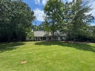 Property Photo:  600 Meuse Way  GA 30022 