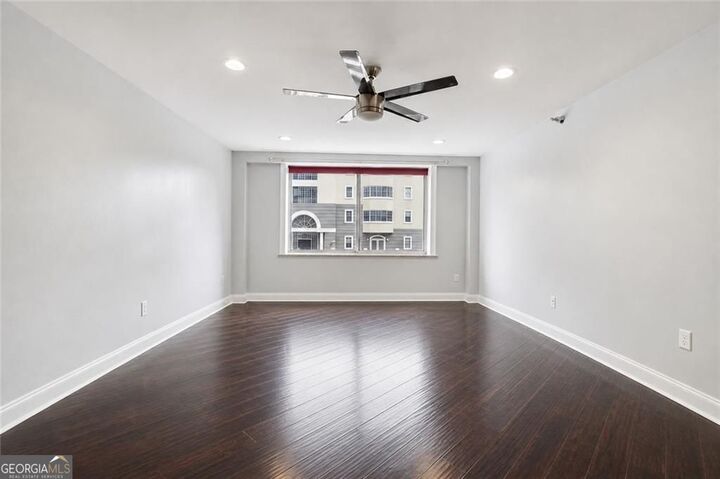 Property Photo:  2479 Peachtree Road NE 203  GA 30305 