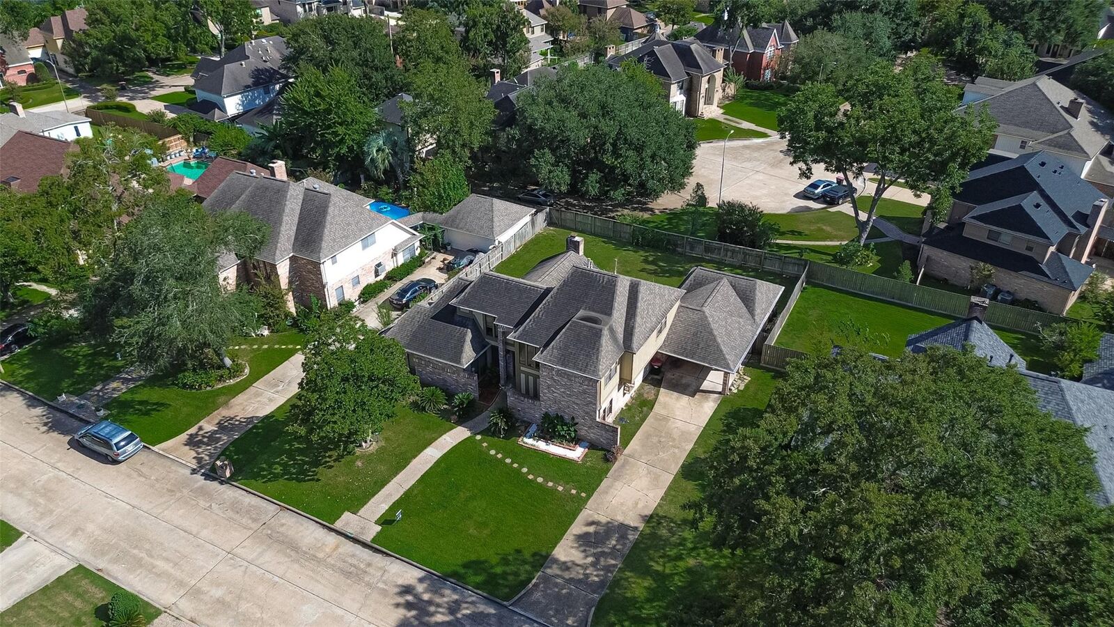 Property Photo:  14819 Alderwick Drive  TX 77498 