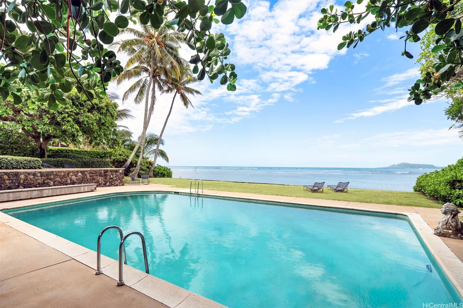 Property Photo:  459 A Portlock Road  HI 96825 
