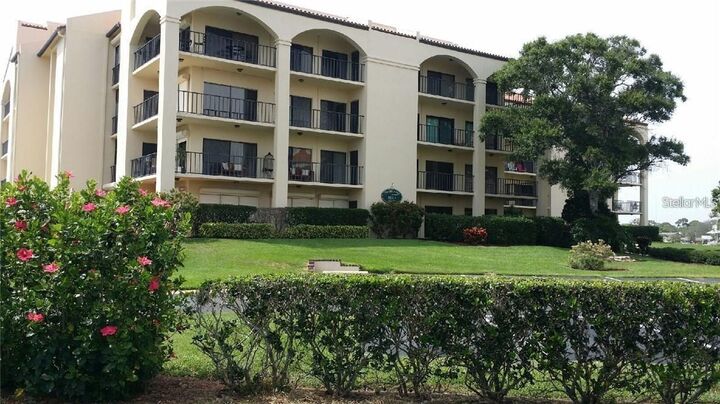 Property Photo: 328 Mariner Drive 328 FL 34689