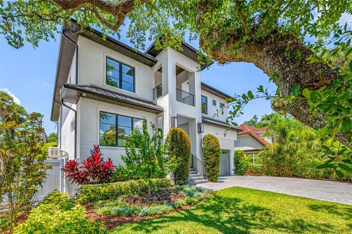 Property Photo: 2623 S Parkview Street FL 33629