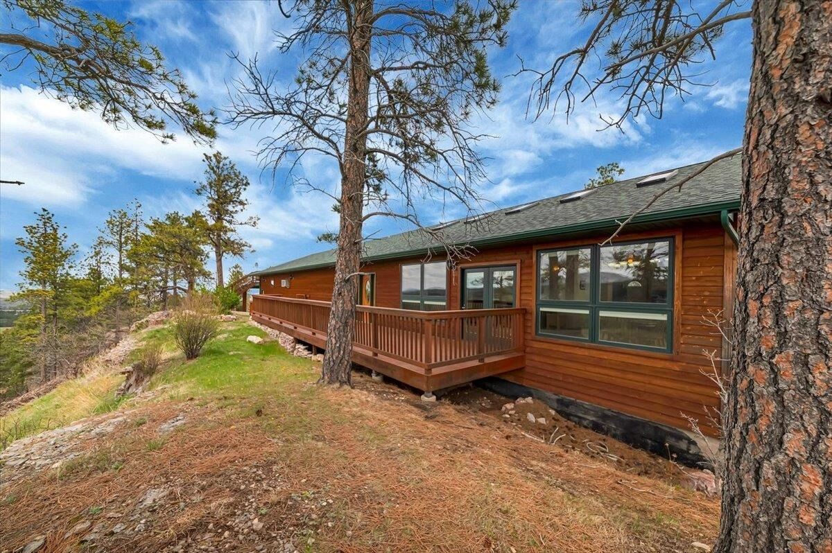 Property Photo:  313 Oak Ridge Road  SD 57783 