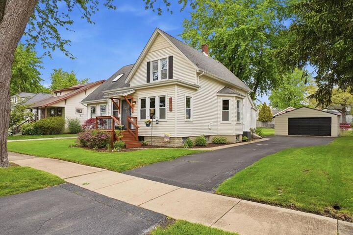 Property Photo:  18347 Morris Avenue  IL 60430 