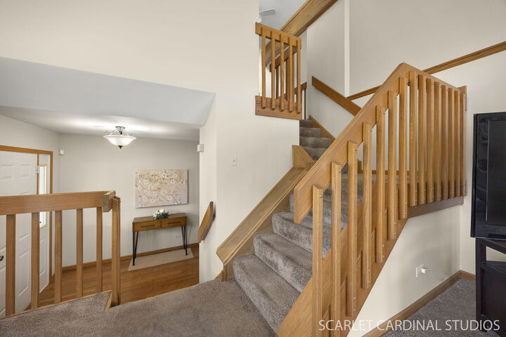 Property Photo:  91 Forestview Lane  IL 60502 