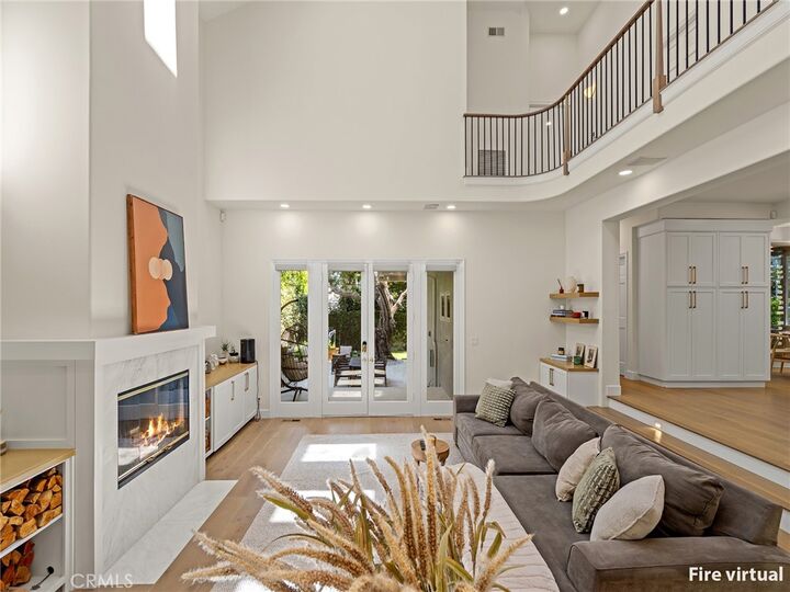 Property Photo:  2300 John Street  CA 90266 