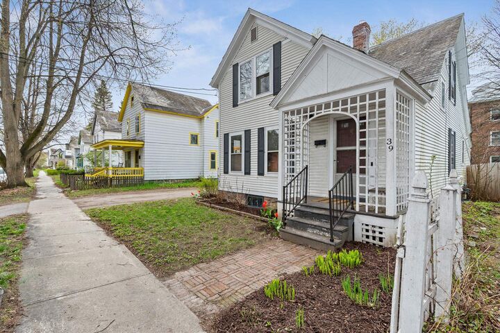 Property Photo:  39 Converse Court  VT 05401 