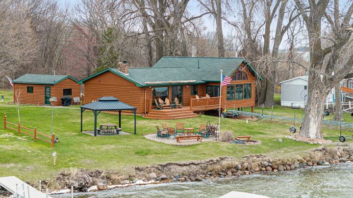 Property Photo:  10103 Mounds Point Drive NW  MN 56633 