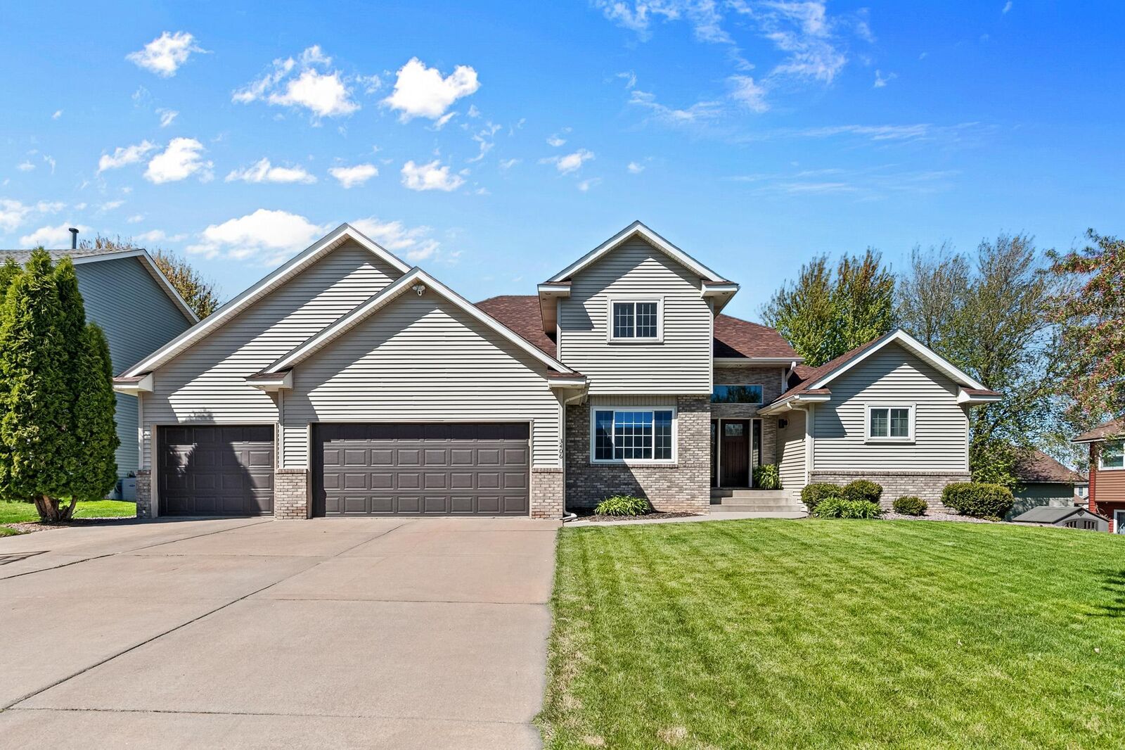 Property Photo:  3406 Hartford Road  MN 55125 