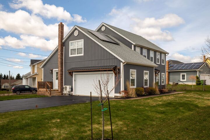 Property Photo:  52 Fox Run Drive  PE C1E 2J2 