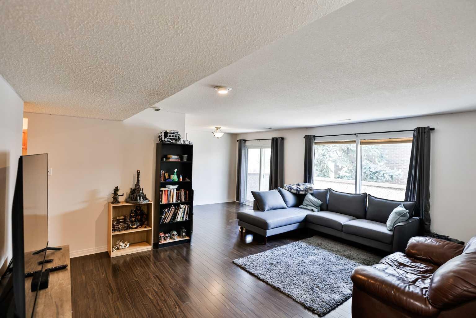 Property Photo:  2207 8 Avenue S 308  AB T1J 4G1 