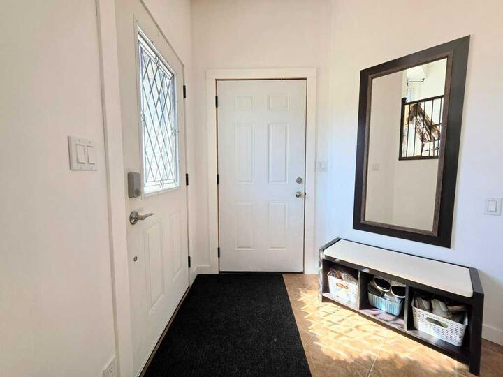 Property Photo:  1016 7 Avenue SE  AB T0G 2A3 