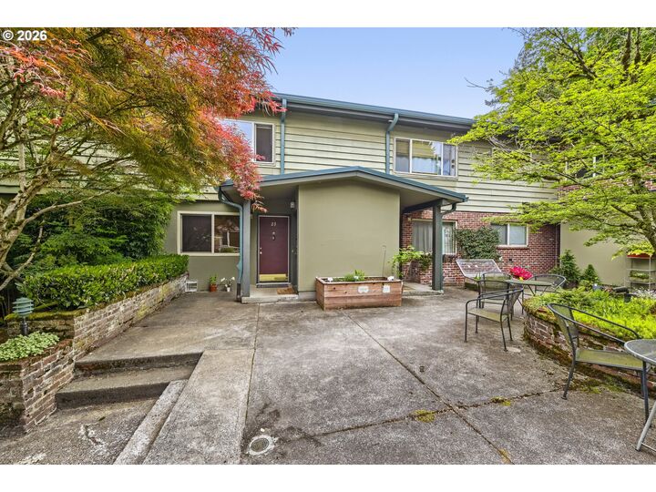Property Photo: 908 SW Gaines St 24 OR 97239