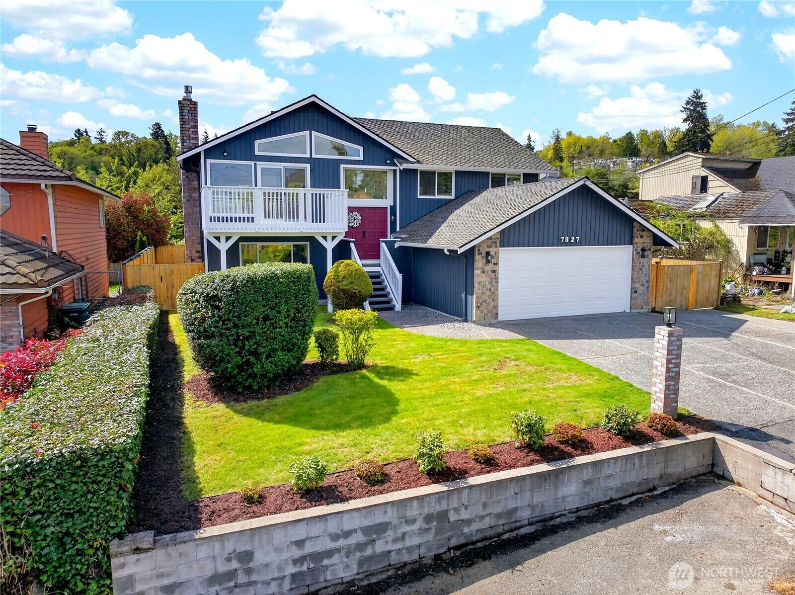 Property Photo:  7827 S 114th Street  WA 98178 