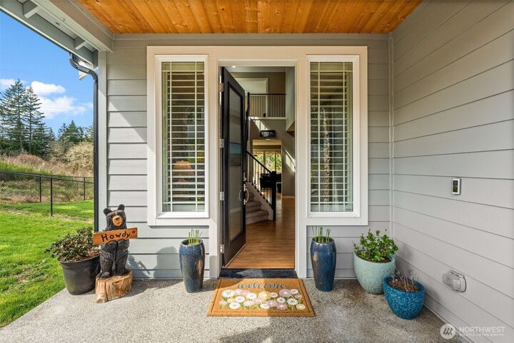 Property Photo:  23240  46th Avenue E  WA 98387 