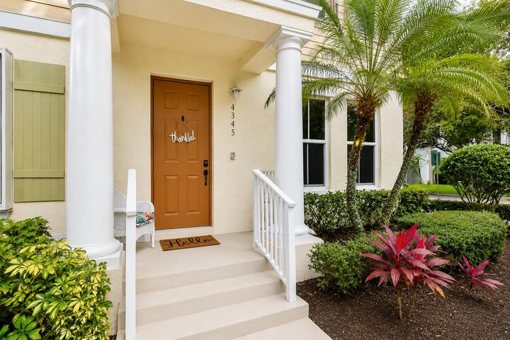 Property Photo: 4345 Parkside Drive FL 33458