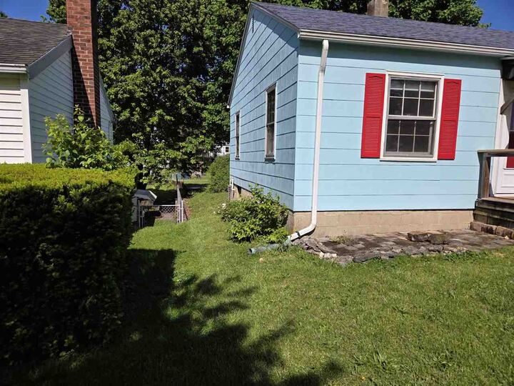 Property Photo:  148 SW 14th Street  IN 47374 
