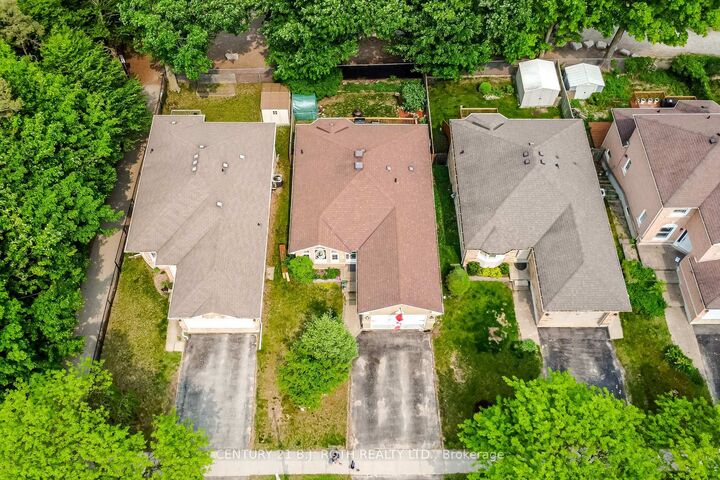 Property Photo: 37 Nicholson Drive ON L4N 8L7