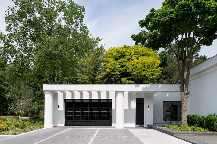 Property Photo:  45 Park Lane Circle  ON M3C 2N3 