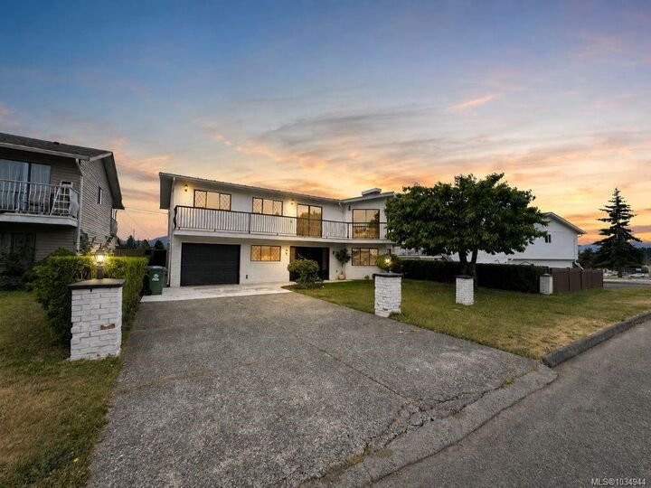 Property Photo: 3782 Grieve Rd BC V9Y 7W7