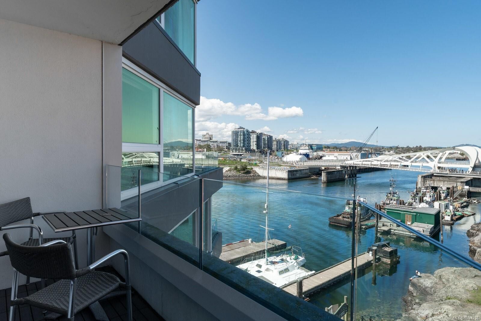 Property Photo: 1234 Wharf St 401 BC V8W 3H9
