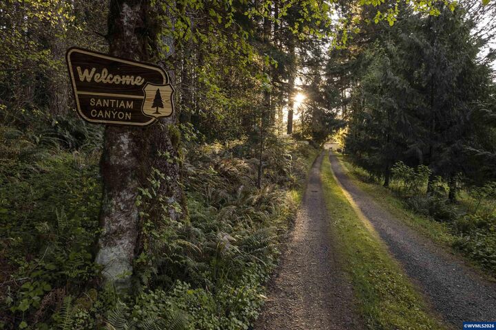 Property Photo:  24680 N Santiam Hwy SE  OR 97358 