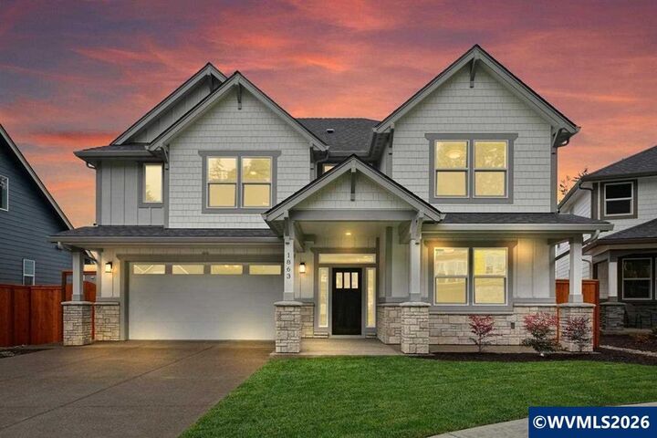 Property Photo: 739 Emily Grace Ln SE OR 97306