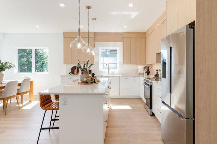 Property Photo: 2098 Crumpit Woods Drive 1 BC V8B 0T6