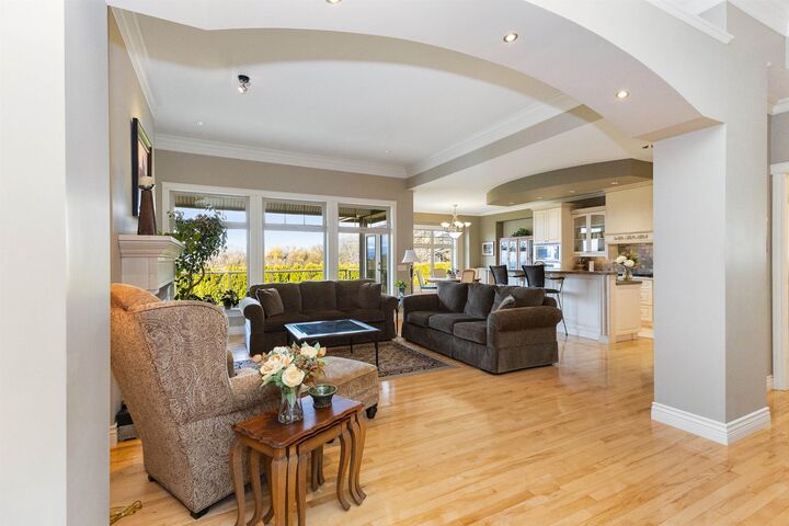 Property Photo: 34745 Hearthstone Court BC V2S 8G6