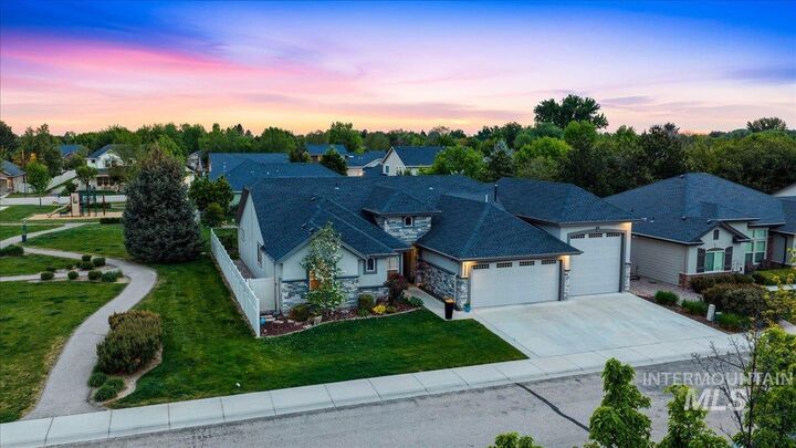 Property Photo:  7711 North Rooney Ave  ID 83714 