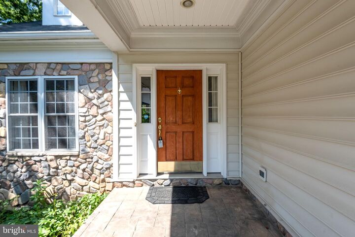 Property Photo: 2202 Sarah Woods Court VA 22182
