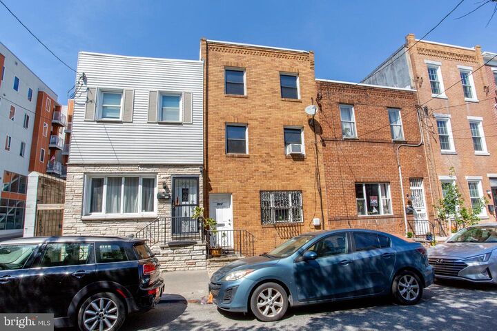 Property Photo:  917 Ellsworth Street  PA 19147 