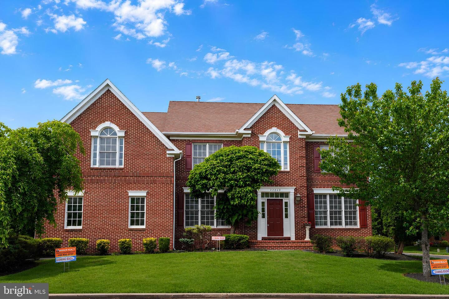Property Photo:  42848 Sidney Place  VA 20148 