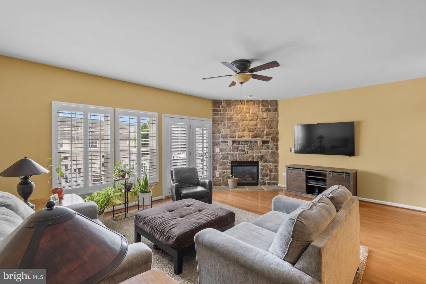 Property Photo:  43682 Chicacoan Creek Square  VA 20176 