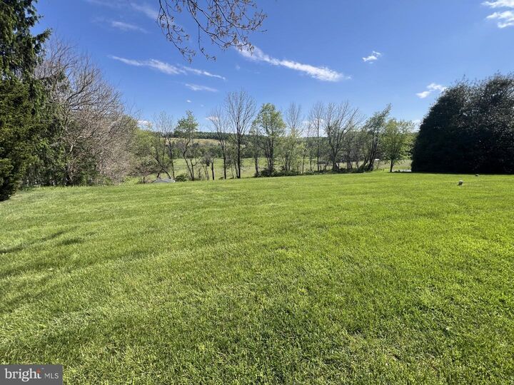 Property Photo:  721 Hillcrest Drive  PA 19310 