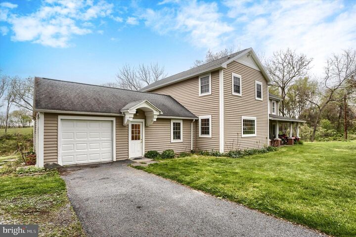 Property Photo:  59 Hillymede Road  PA 17036 