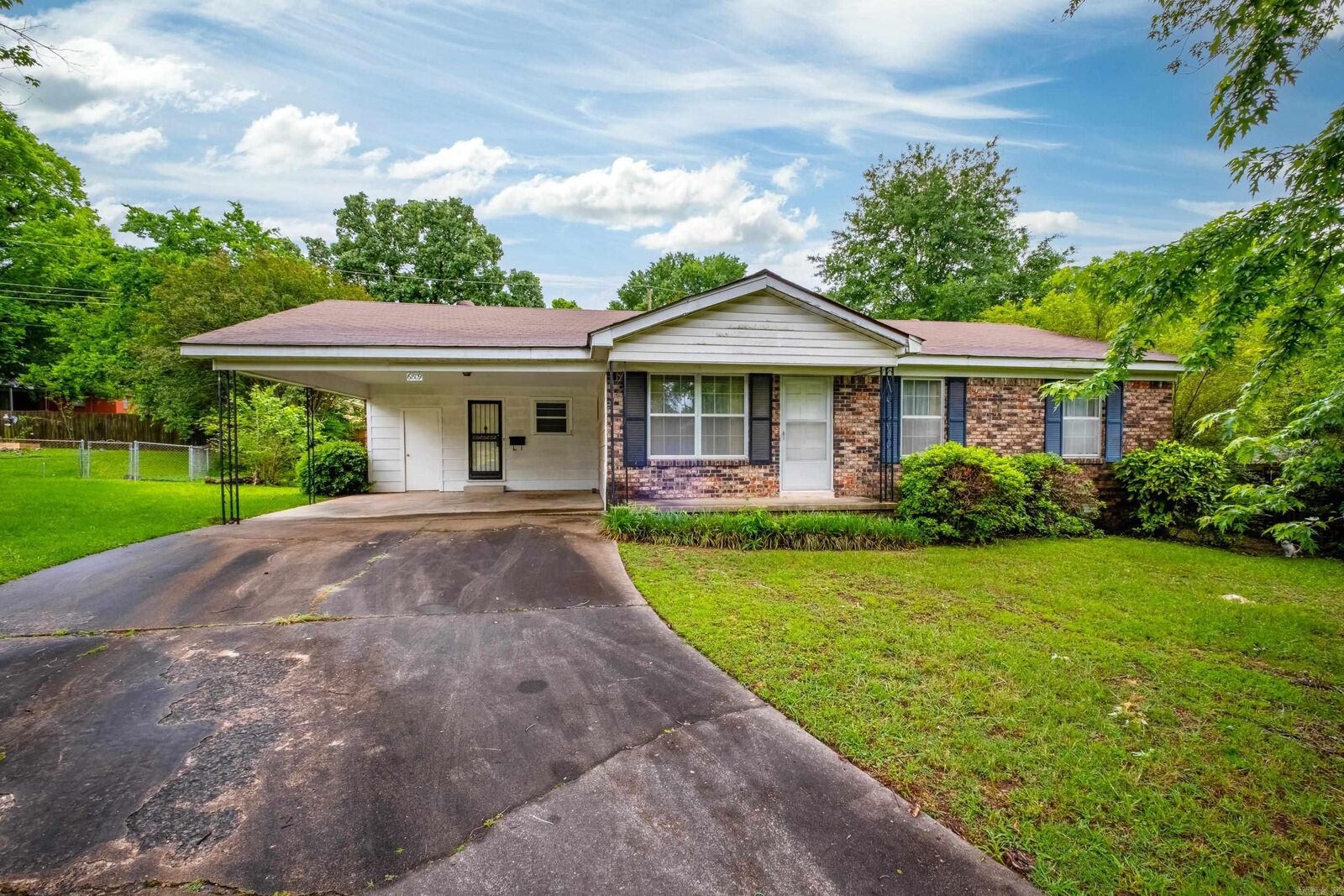 Property Photo: 6809 Sandpiper AR 72205