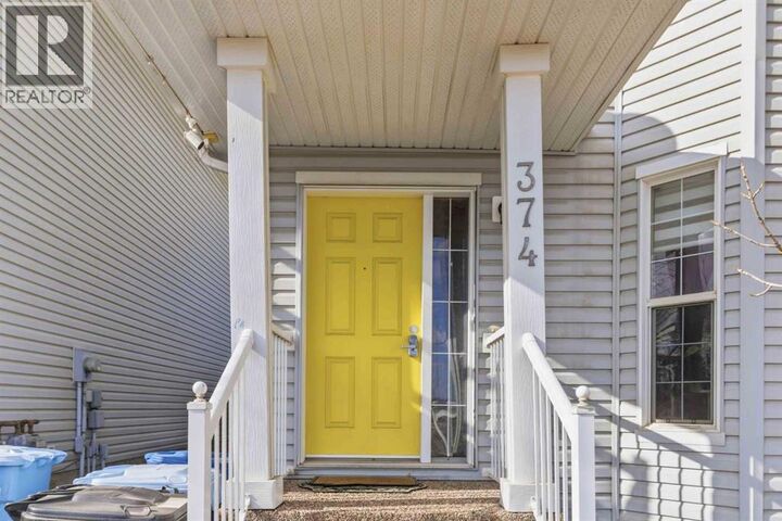 Property Photo:  374 Parsons Creek Drive  AB T9K 0C8 