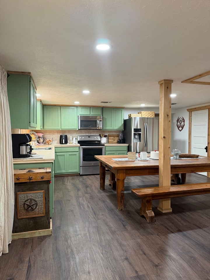 Property Photo:  18525 US Hwy 377  TX 76854 
