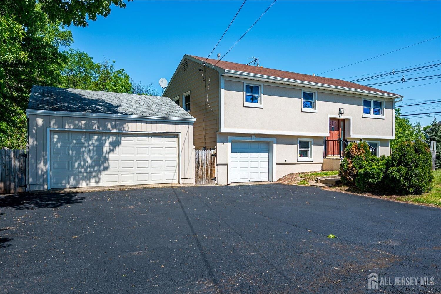 Property Photo: 937 S Washington Avenue S NJ 08854